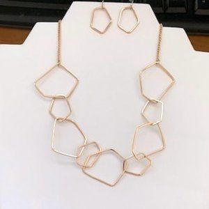 Fashion Gold Tone Geometric Abstract Necklace Set Smooth Polished Lightweight